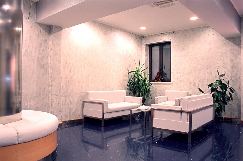 Hotel Italia Carmagnola Eksteriør bilde