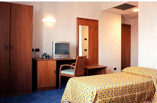 Hotel Italia Carmagnola Rom bilde