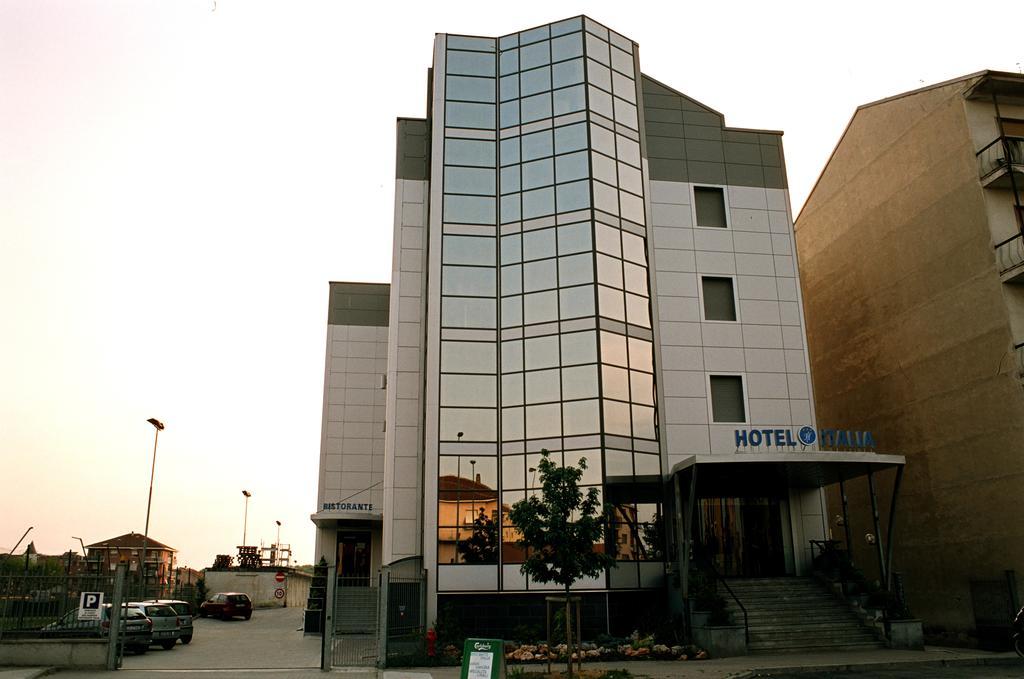 Hotel Italia Carmagnola Eksteriør bilde