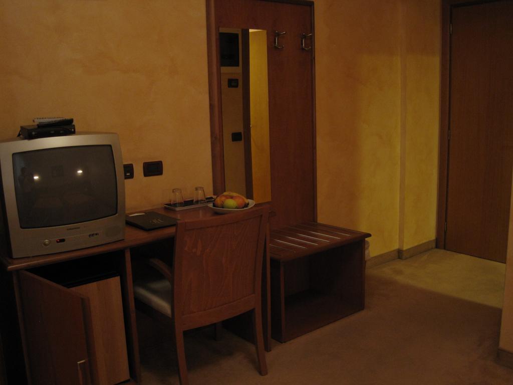 Hotel Italia Carmagnola Rom bilde