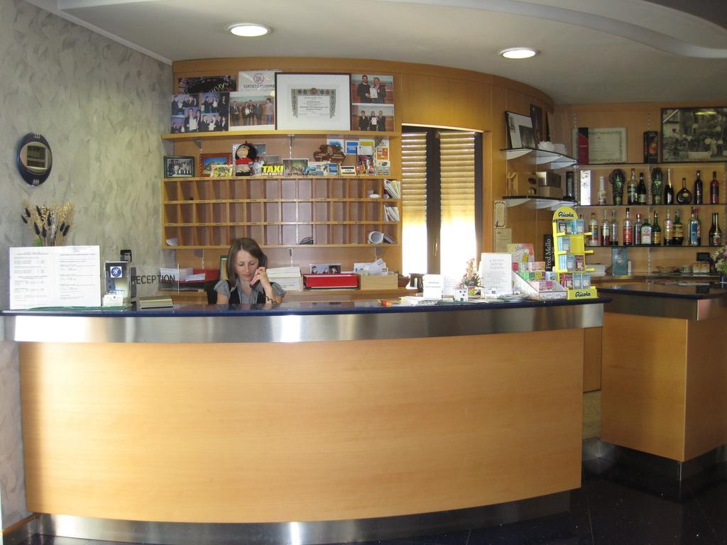 Hotel Italia Carmagnola Eksteriør bilde