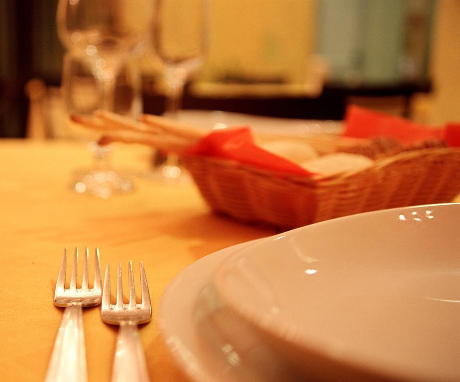 Hotel Italia Carmagnola Eksteriør bilde